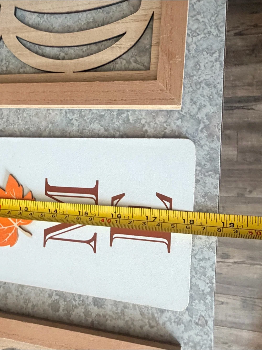 Hobby Lobby White Vertical Welcome Sign with Orange Leaf        Lot-6